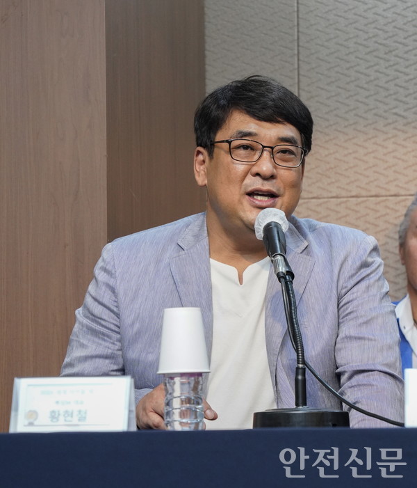 복싱M 황현철 대표가 이번 경기가 열리게 된 과정에 대해 설명하고 있다.&nbsp;ⓒ임새벽 기자
