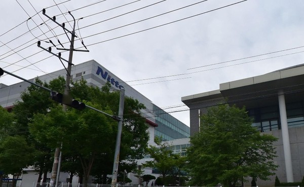 경기 평택의 한국니토옵티칼 공장 / 네이버 거리뷰 갈무리. 