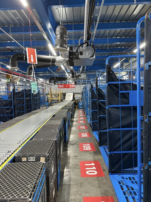 박지현 전 더불어민주당 비상대책위원장이 아르바이트를 한 쿠팡 물류센터 / 사진 = 박 전 비대위원장 페이스북. 