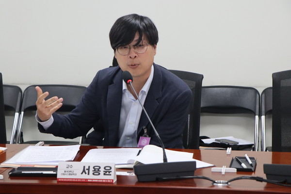 18일 열린 처벌을 강화하면 사고를 줄일 수 있는가 토론회서 발언하는 서용윤 교수 / 우재준 의원실. 