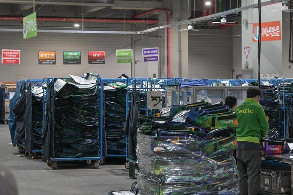 쿠팡 택배 현장 / 박 의원 공식 페이스북. 