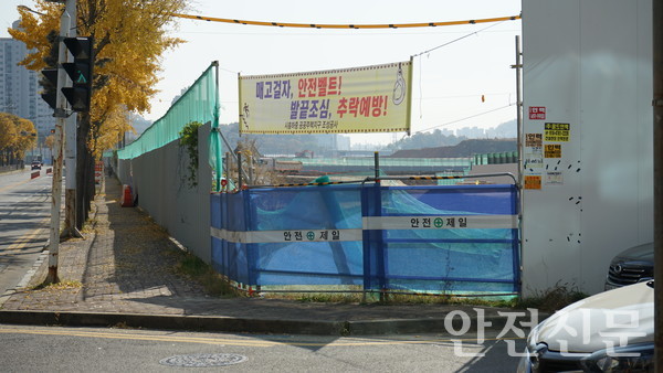 LH가 "설계도서와 동일한 새 자재(신재)를 사용했다"고 해명한 시흥 하중지구 공사 현장 / 사진=오진규 기자