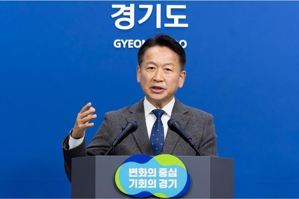 고영인 경기도 경제부지사가 21일 오전 경기도청 브리핑룸에서 경기도 복지예산 관련 기자회견을 하고 있다. /사진=경기도청 제공