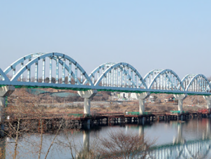 2종시설물인 남한강교(연장 100미터 이상의 철도교량) / 국토부. 